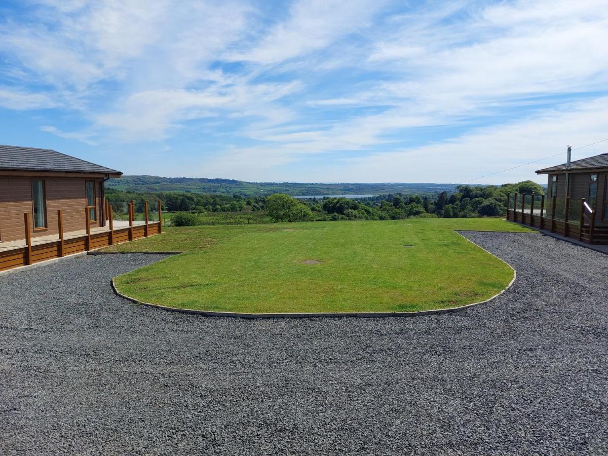 Luxury Family Beechwood Lodge With Hot Tub Lochwinnoch المظهر الخارجي الصورة