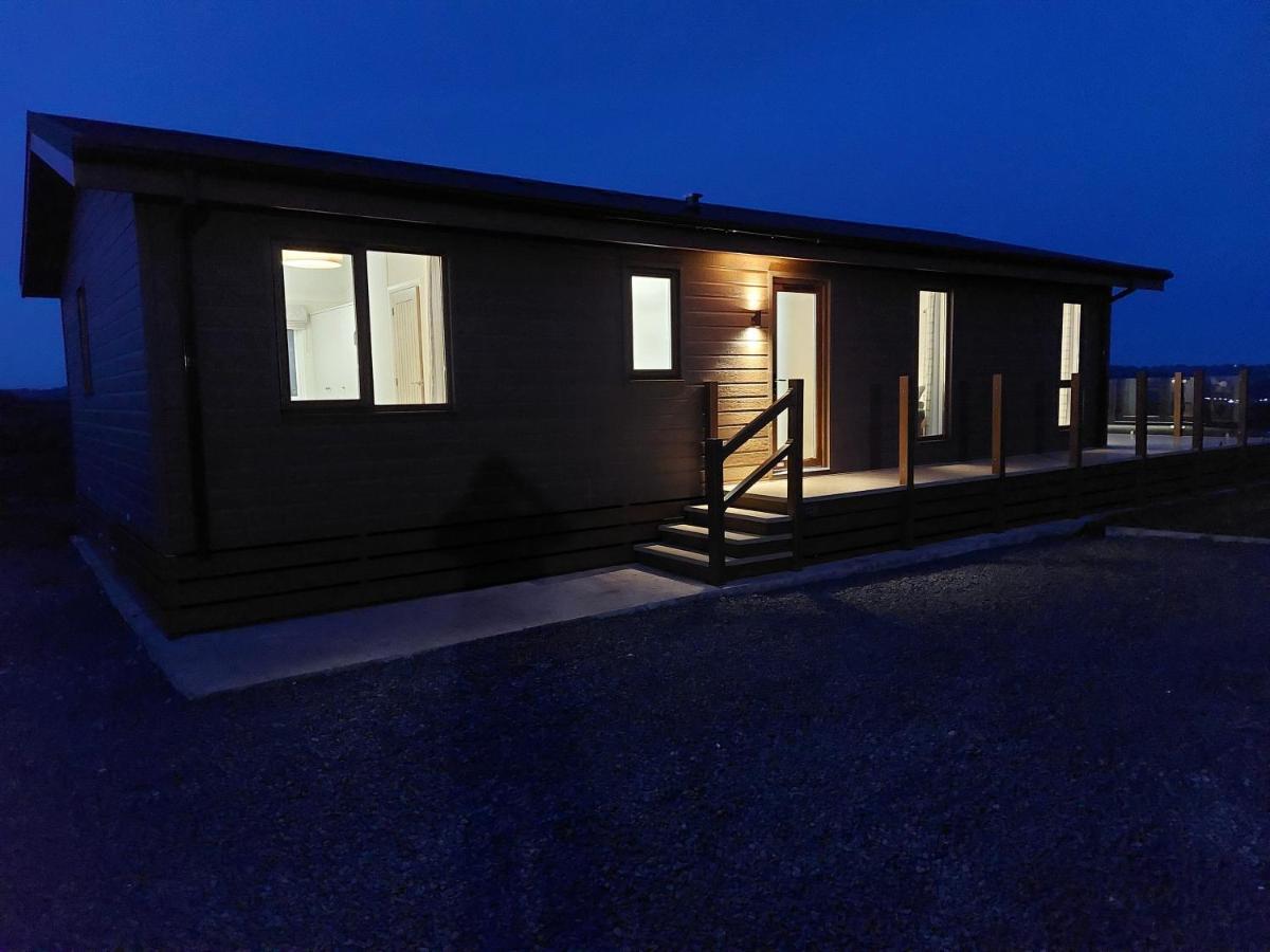 Luxury Family Beechwood Lodge With Hot Tub Lochwinnoch المظهر الخارجي الصورة